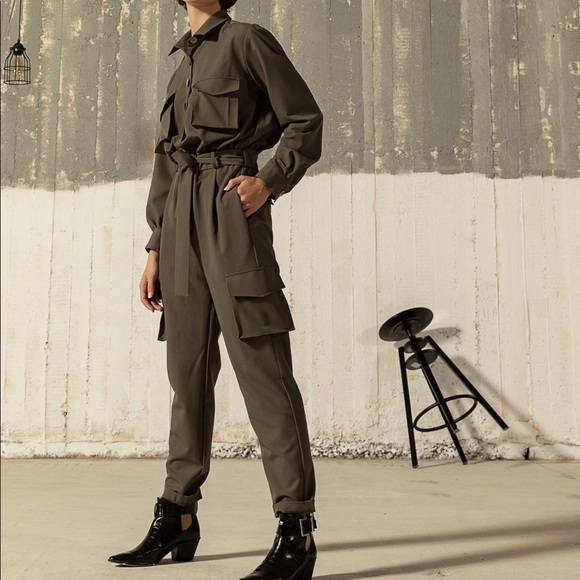 Cargon Jumpsuit - Picture 3 of 3